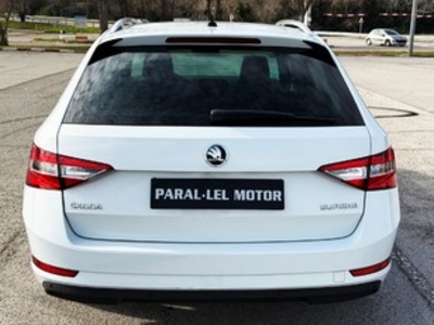 Skoda Superb Combi 2.0 TDI Style DSG 110 kW (150 CV) Skoda Superb Combi 2.0 TDI Style DSG 110 kW (150 CV)