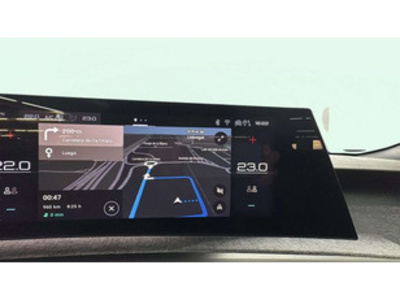 Peugeot 3008 Allure Hybrid eDCS6 100 kW (136 CV) Peugeot 3008 Allure Hybrid eDCS6 100 kW (136 CV)