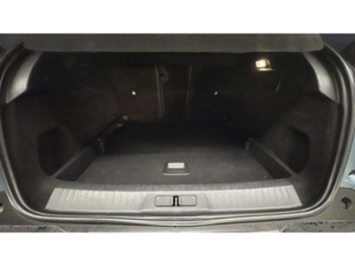 Peugeot 3008 Allure Hybrid eDCS6 100 kW (136 CV) Peugeot 3008 Allure Hybrid eDCS6 100 kW (136 CV)