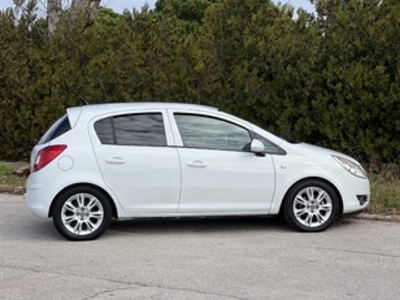 Opel Corsa 1.2 Essentia 59 kW (80 CV) Opel Corsa 1.2 Essentia 59 kW (80 CV)