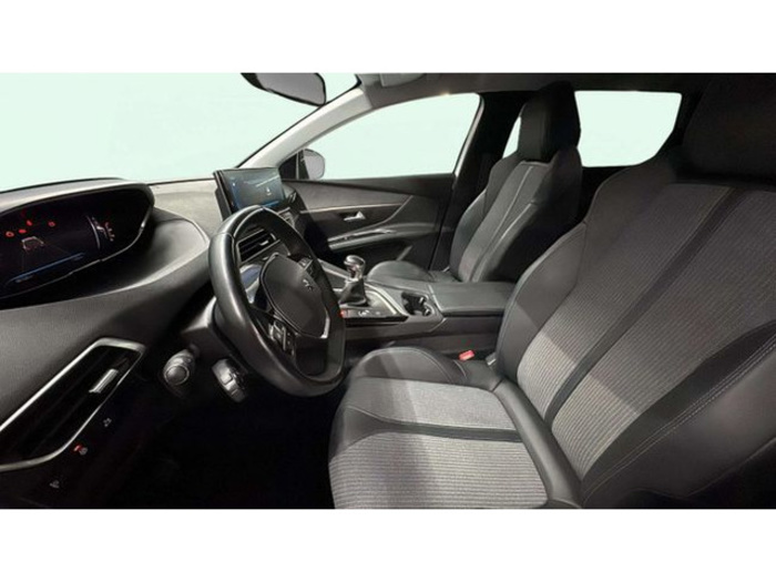 Peugeot5008 1.2L PureTech S&S Active 96 kW (130 CV) Vehículo usado en Barcelona - 12 Peugeot5008 1.2L PureTech S&S Active 96 kW (130 CV) Vehículo usado en Barcelona - 12