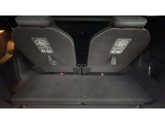 Peugeot5008 1.2L PureTech S&S Active 96 kW (130 CV) Vehículo usado en Barcelona - 21