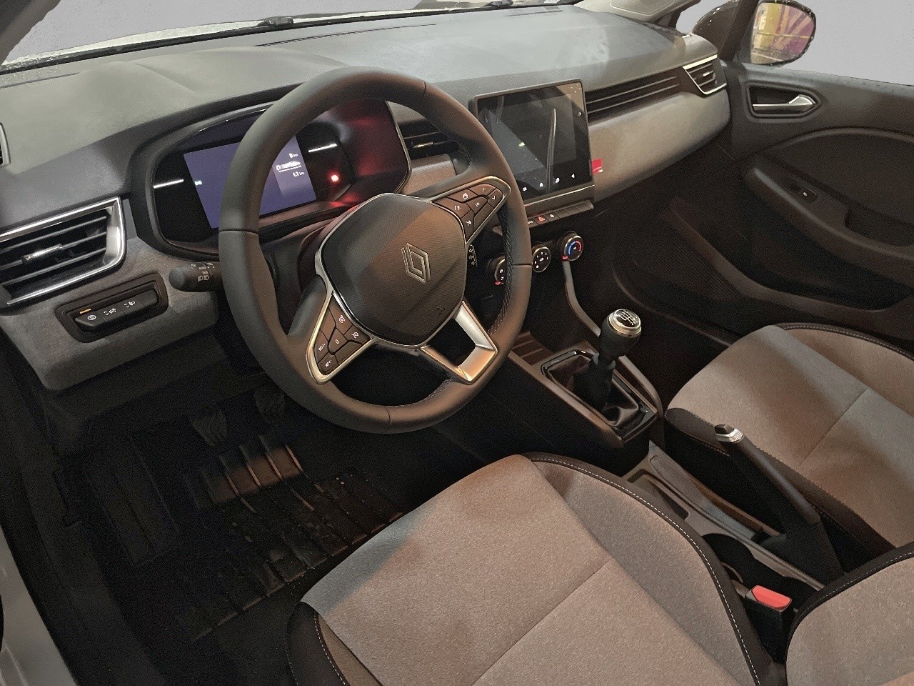 Renault Clio Evolution dCi 74 kW (100 CV) - 7