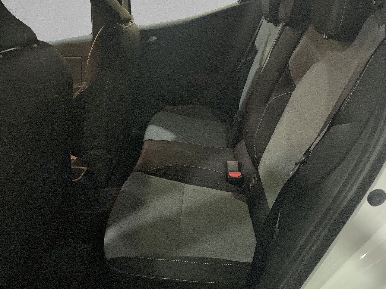 Renault Clio Evolution dCi 74 kW (100 CV) - 12