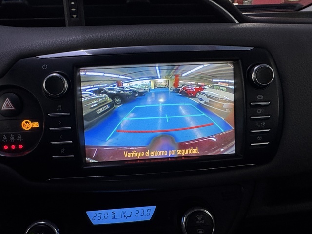 ToyotaYaris 1.5 Feel 82 kW (111 CV) Vehículo usado en Barcelona - 21