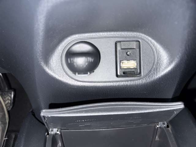 ToyotaYaris 1.5 Feel 82 kW (111 CV) Vehículo usado en Barcelona - 23