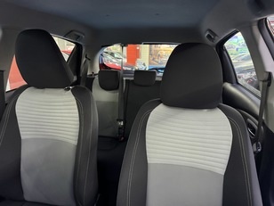 Toyota Yaris 1.5 Feel 82 kW (111 CV) Toyota Yaris 1.5 Feel 82 kW (111 CV)