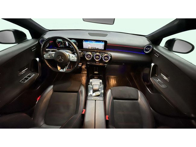 Mercedes-BenzClase A 180 d 85 kW (116 CV) Vehículo usado en Barcelona - 8 Mercedes-BenzClase A 180 d 85 kW (116 CV) Vehículo usado en Barcelona - 8