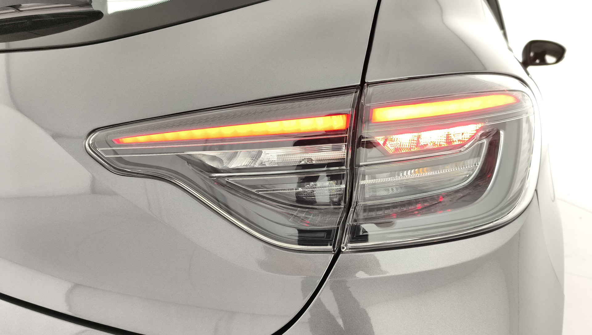 Renault Clio Evolution dCi 74 kW (100 CV) - 8