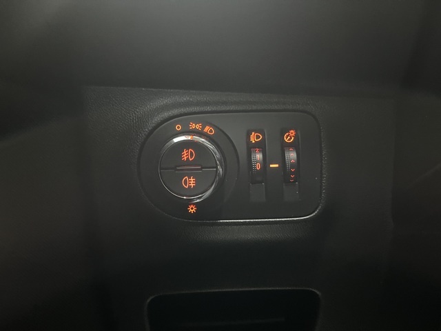 OpelCorsa 1.4 GLP Selective 66 kW (90 CV) Vehículo usado en Barcelona - 15