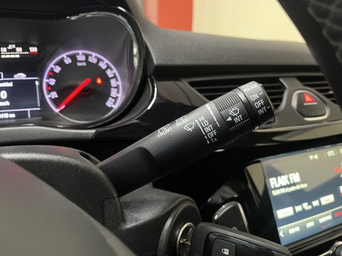 OpelCorsa 1.4 GLP Selective 66 kW (90 CV) Vehículo usado en Barcelona - 19 OpelCorsa 1.4 GLP Selective 66 kW (90 CV) Vehículo usado en Barcelona - 19