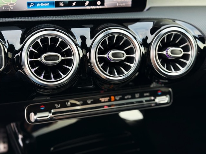 Mercedes-BenzCLA 200 120 kW (163 CV) Vehículo usado en Barcelona - 29 Mercedes-BenzCLA 200 120 kW (163 CV) Vehículo usado en Barcelona - 29