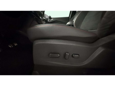 Ford Kuga 1.5 EcoBoost ST-Line 4x2 110 kW (150 CV) Ford Kuga 1.5 EcoBoost ST-Line 4x2 110 kW (150 CV)