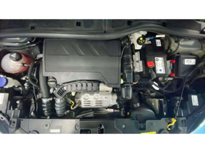 Peugeot 208 PureTech 100 Active 75 kW (100 CV) Peugeot 208 PureTech 100 Active 75 kW (100 CV)