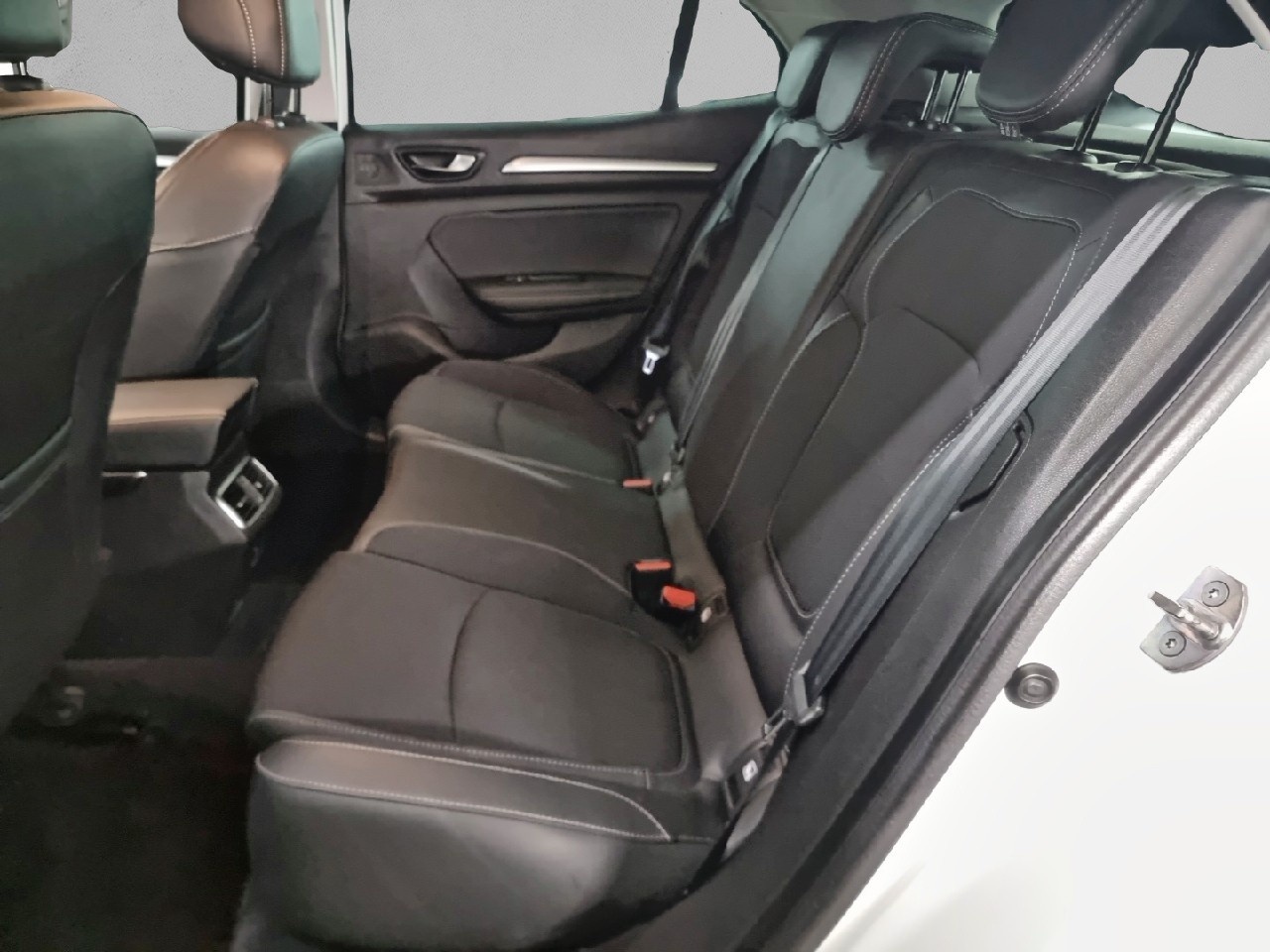 Renault Megane Techno Blue dCi EDC 85 kW (115 CV) - 9