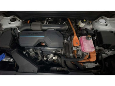 Kia Sportage 1.6 T-GDi HEV Tech 4x2 Auto 158 kW (215 CV) Kia Sportage 1.6 T-GDi HEV Tech 4x2 Auto 158 kW (215 CV)