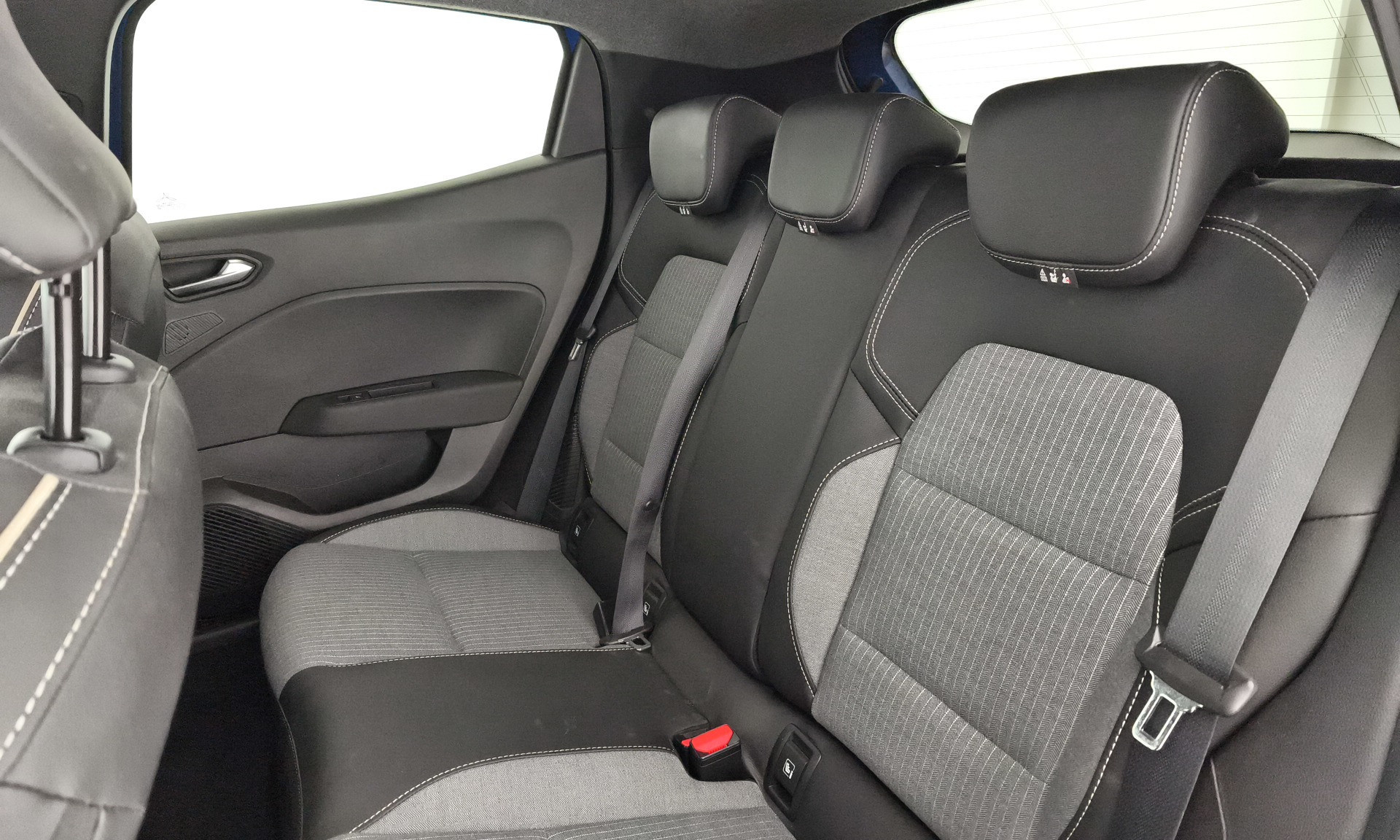 Renault Clio Techno E-Tech full Híbrido 105 kW (143 CV) - 13 Renault Clio Techno E-Tech full Híbrido 105 kW (143 CV) - 13