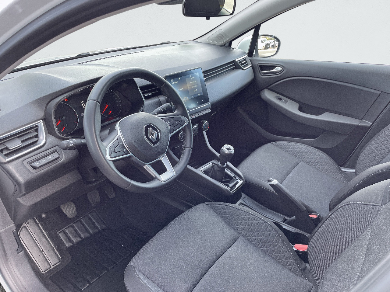 Renault Clio Intens TCe 66 kW (90 CV) - 4