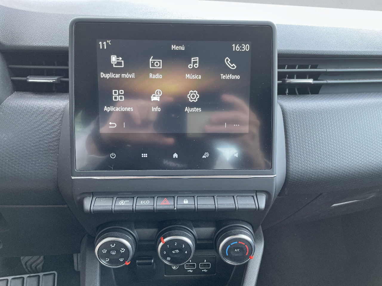 Renault Clio Intens TCe 66 kW (90 CV) - 6