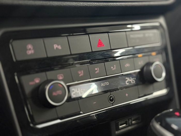 VolkswagenT-Cross Advance 1.0 TSI 85 kW (115 CV) DSG Vehículo usado en Barcelona - 26 VolkswagenT-Cross Advance 1.0 TSI 85 kW (115 CV) DSG Vehículo usado en Barcelona - 26