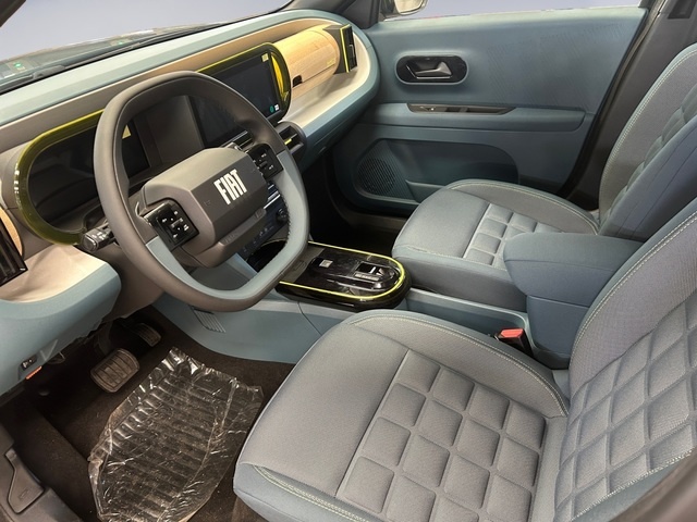 Fiat Grande Panda 1.2 MHEV La Prima 81 kW (110 CV) KM0 en Las Palmas - 10