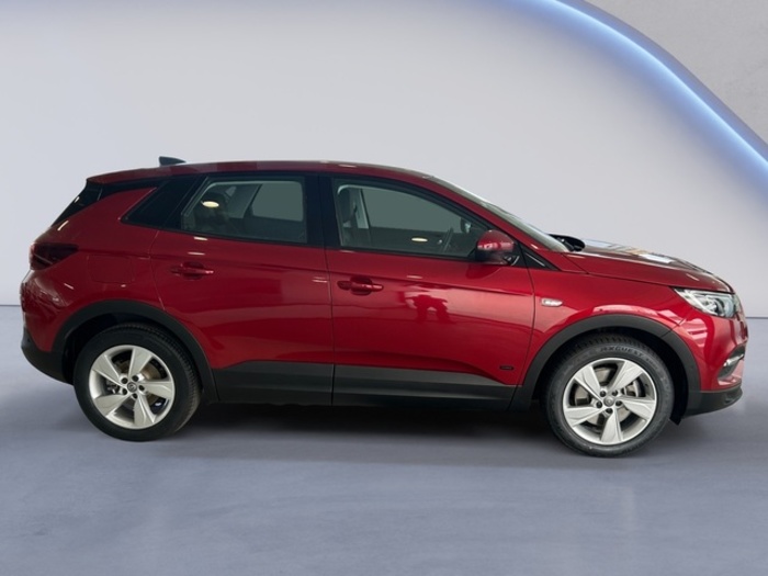 Opel Grandland X 1.6 Turbo PHEV Edition Auto 4x2 165 kW (224 CV) Vehículo usado en Las Palmas - 8 Opel Grandland X 1.6 Turbo PHEV Edition Auto 4x2 165 kW (224 CV) Vehículo usado en Las Palmas - 8