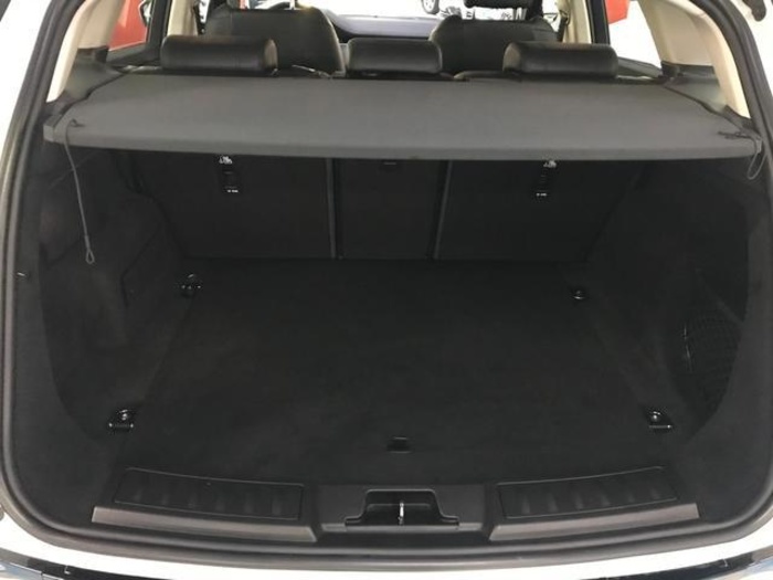 Land RoverRange Rover Evoque D150 MHEV Standard 4WD Auto 110 kW (150 CV) Vehículo usado en Barcelona - 23 Land RoverRange Rover Evoque D150 MHEV Standard 4WD Auto 110 kW (150 CV) Vehículo usado en Barcelona - 23