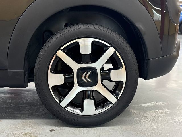 CitroenC4 Cactus PureTech 82 Feel Edition 60 kW (82 CV) Vehículo usado en Barcelona - 8