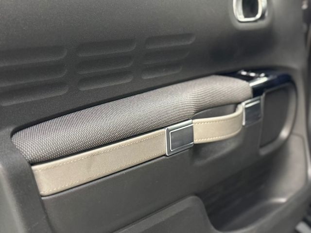 CitroenC4 Cactus PureTech 82 Feel Edition 60 kW (82 CV) Vehículo usado en Barcelona - 11