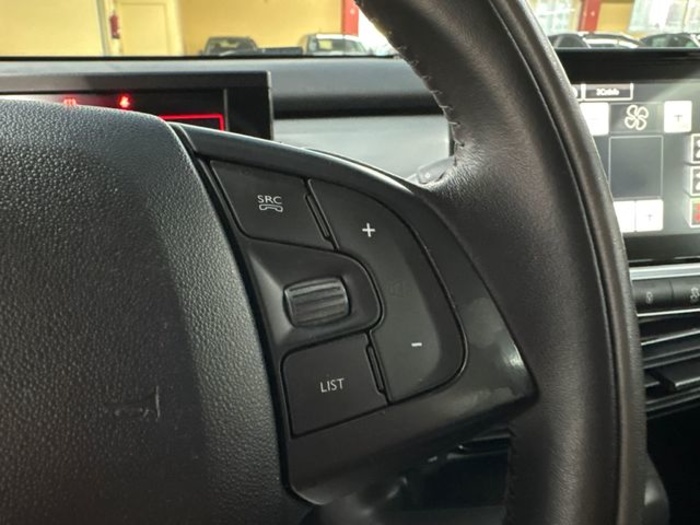 CitroenC4 Cactus PureTech 82 Feel Edition 60 kW (82 CV) Vehículo usado en Barcelona - 17 CitroenC4 Cactus PureTech 82 Feel Edition 60 kW (82 CV) Vehículo usado en Barcelona - 17