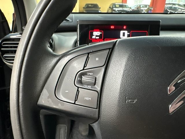 CitroenC4 Cactus PureTech 82 Feel Edition 60 kW (82 CV) Vehículo usado en Barcelona - 18