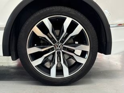 Volkswagen Tiguan R-Line 2.0 TDI 110 kW (150 CV) DSG Volkswagen Tiguan R-Line 2.0 TDI 110 kW (150 CV) DSG