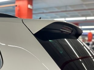 Volkswagen Tiguan R-Line 2.0 TDI 110 kW (150 CV) DSG Volkswagen Tiguan R-Line 2.0 TDI 110 kW (150 CV) DSG