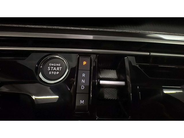 Peugeot5008 Hybrid 1.2 Allure eDCS6 100 kW (136 CV) Vehículo usado en Barcelona - 17