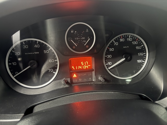 PeugeotPartner Tepee BlueHDi 100 Active 73 kW (100 CV) Vehículo usado en Barcelona - 3