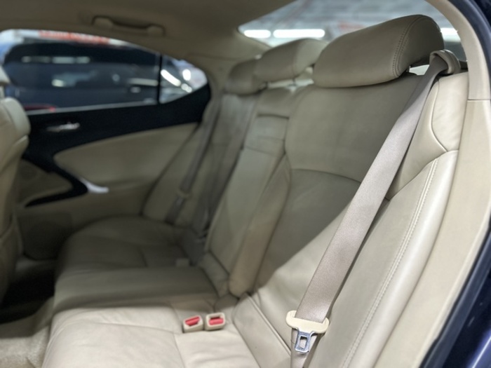 LexusIS 220d Sport Multimedia 130 kW (177 CV) Vehículo usado en Barcelona - 11 LexusIS 220d Sport Multimedia 130 kW (177 CV) Vehículo usado en Barcelona - 11