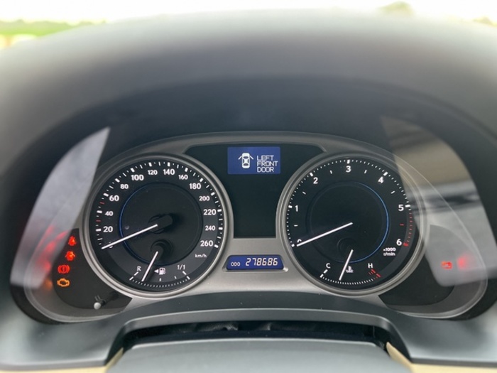 LexusIS 220d Sport Multimedia 130 kW (177 CV) Vehículo usado en Barcelona - 22 LexusIS 220d Sport Multimedia 130 kW (177 CV) Vehículo usado en Barcelona - 22