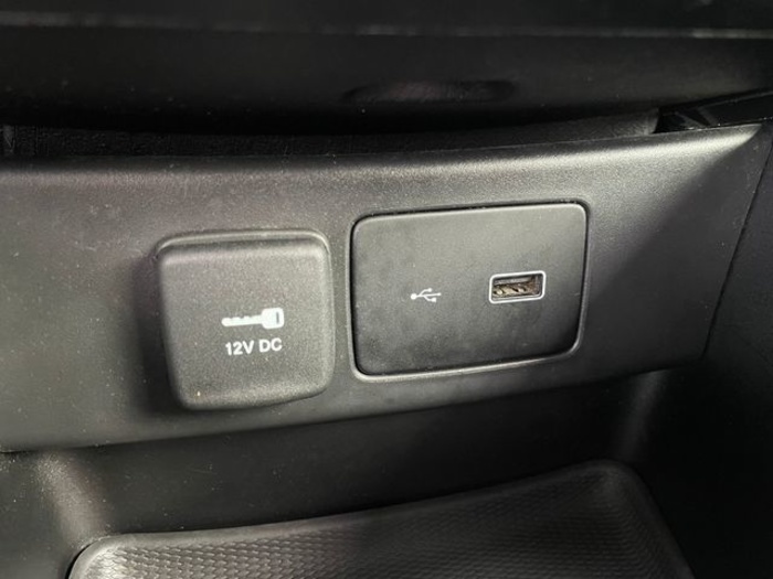 FiatTipo 1.4 Mirror 70 kW (95 CV) Vehículo usado en Barcelona - 16 FiatTipo 1.4 Mirror 70 kW (95 CV) Vehículo usado en Barcelona - 16