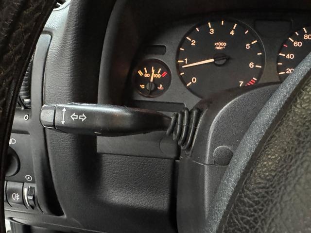 OpelAstra 1.6 16v Comfort 74 kW (100 CV) Vehículo usado en Barcelona - 22