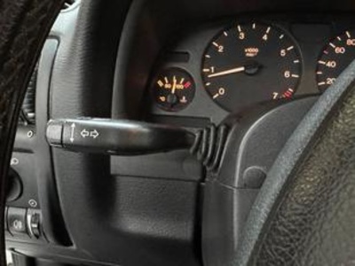 Opel Astra 1.6 16v Comfort 74 kW (100 CV) Opel Astra 1.6 16v Comfort 74 kW (100 CV)