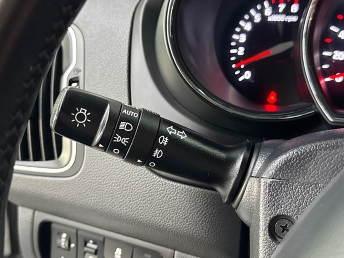 KiaRio 1.2 CVVT Tech 62 kW (84 CV) Vehículo usado en Barcelona - 18 KiaRio 1.2 CVVT Tech 62 kW (84 CV) Vehículo usado en Barcelona - 18