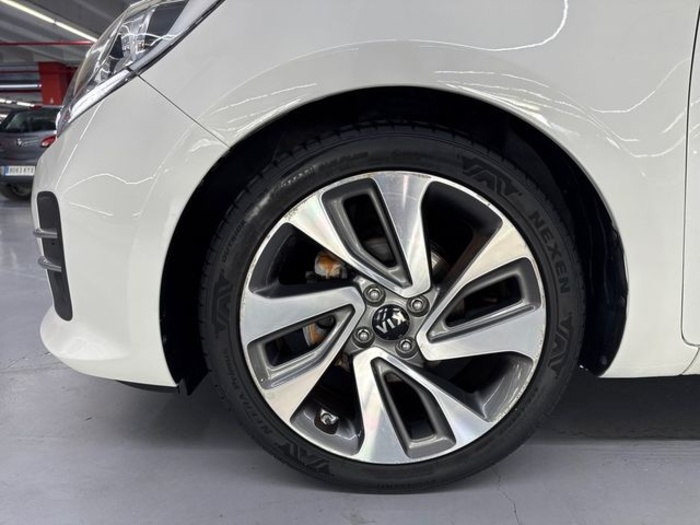 KiaRio 1.2 CVVT Tech 62 kW (84 CV) Vehículo usado en Barcelona - 26 KiaRio 1.2 CVVT Tech 62 kW (84 CV) Vehículo usado en Barcelona - 26