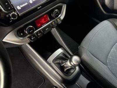 Kia Rio 1.2 CVVT Tech 62 kW (84 CV) Kia Rio 1.2 CVVT Tech 62 kW (84 CV)