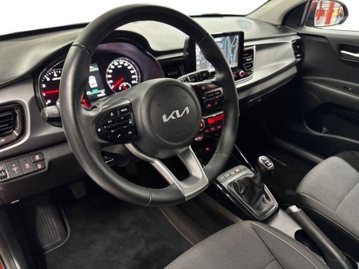 KiaRio 1.0 T-GDi MHEV iMT Drive 74 kW (100 CV) Vehículo usado en Barcelona - 12 KiaRio 1.0 T-GDi MHEV iMT Drive 74 kW (100 CV) Vehículo usado en Barcelona - 12