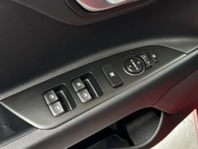 Kia Rio 1.0 T-GDi MHEV iMT Drive 74 kW (100 CV) Kia Rio 1.0 T-GDi MHEV iMT Drive 74 kW (100 CV)