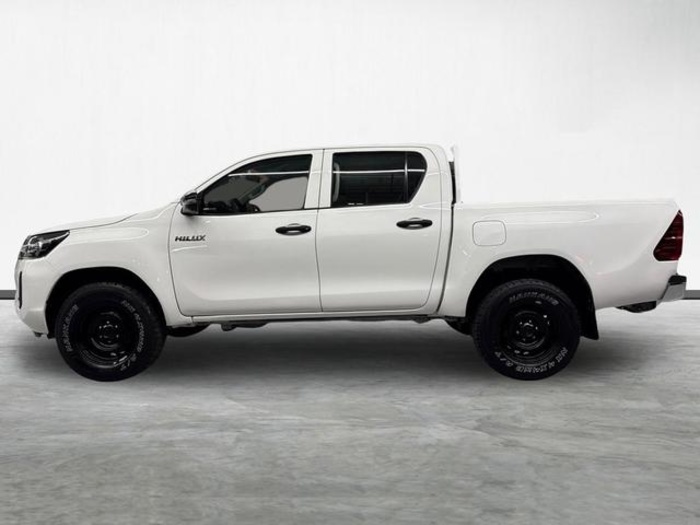 ToyotaHilux 2.4 D-4D Cabina Extra GX 110 kW (150 CV) Vehículo usado en Barcelona - 4 ToyotaHilux 2.4 D-4D Cabina Extra GX 110 kW (150 CV) Vehículo usado en Barcelona - 4