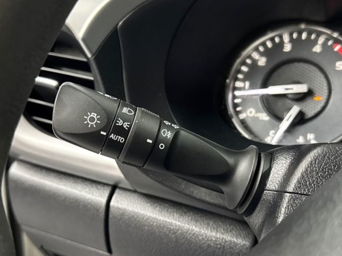 ToyotaHilux 2.4 D-4D Cabina Extra GX 110 kW (150 CV) Vehículo usado en Barcelona - 18 ToyotaHilux 2.4 D-4D Cabina Extra GX 110 kW (150 CV) Vehículo usado en Barcelona - 18