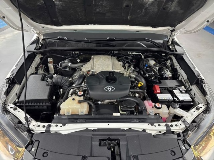 ToyotaHilux 2.4 D-4D Cabina Extra GX 110 kW (150 CV) Vehículo usado en Barcelona - 25 ToyotaHilux 2.4 D-4D Cabina Extra GX 110 kW (150 CV) Vehículo usado en Barcelona - 25