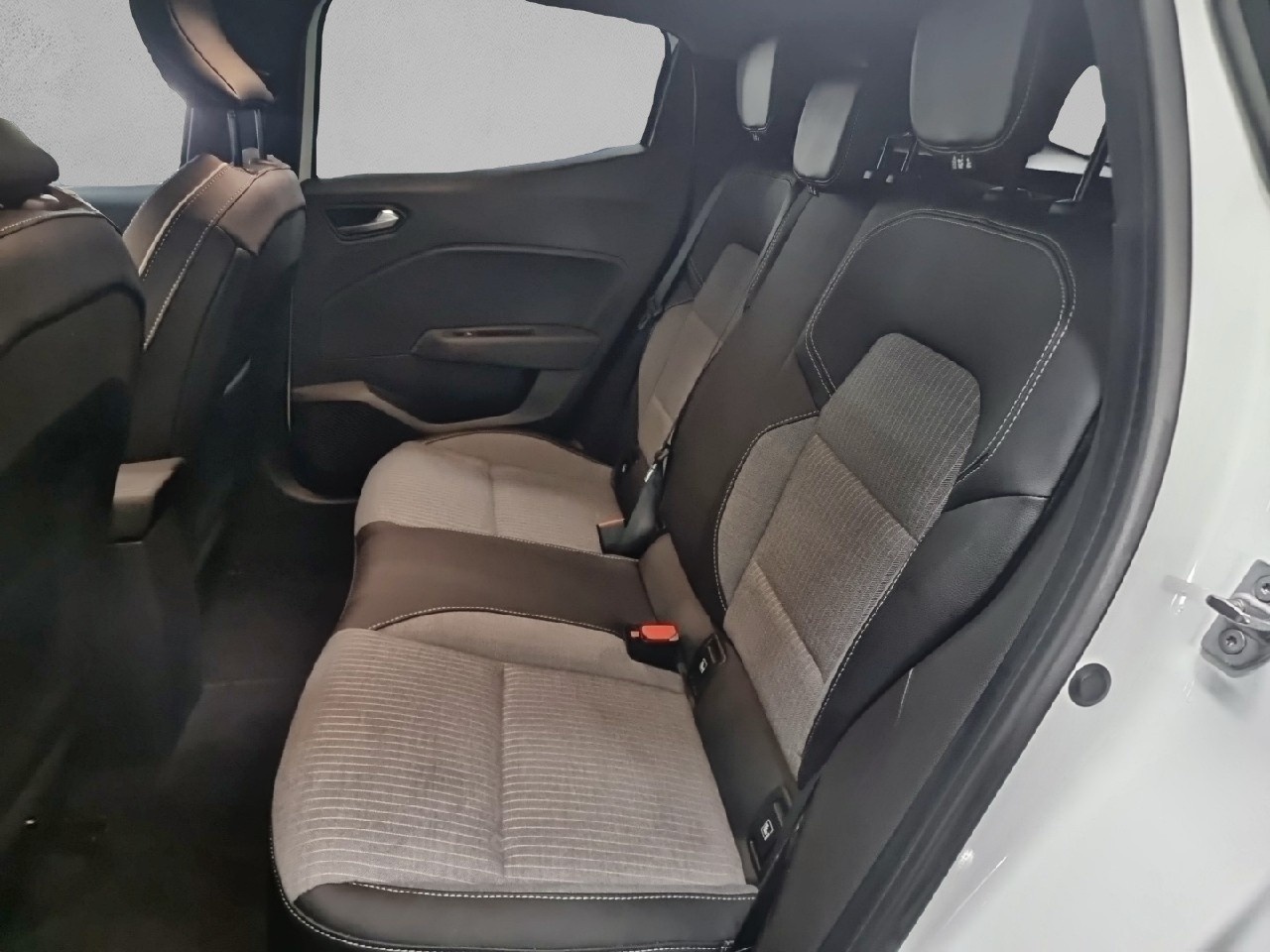 Renault Clio Techno Eco-G 74 kW (100 CV) - 9