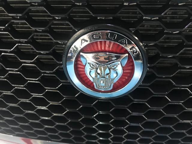 JaguarF-PACE 2.0L i4D Prestige Auto 132 kW (180 CV) Vehículo usado en Barcelona - 7